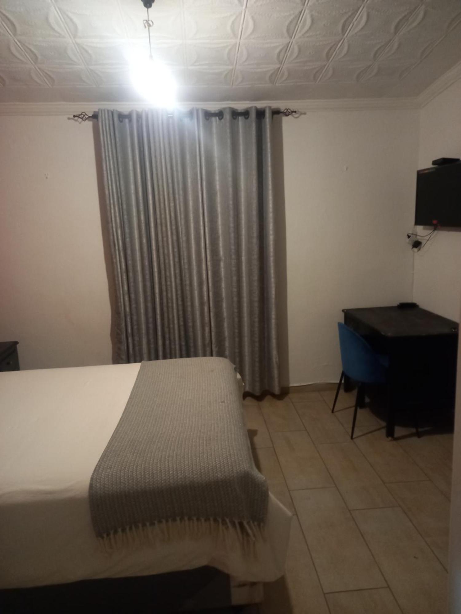 Choice Backpackers Lodge Bulawayo Exterior photo